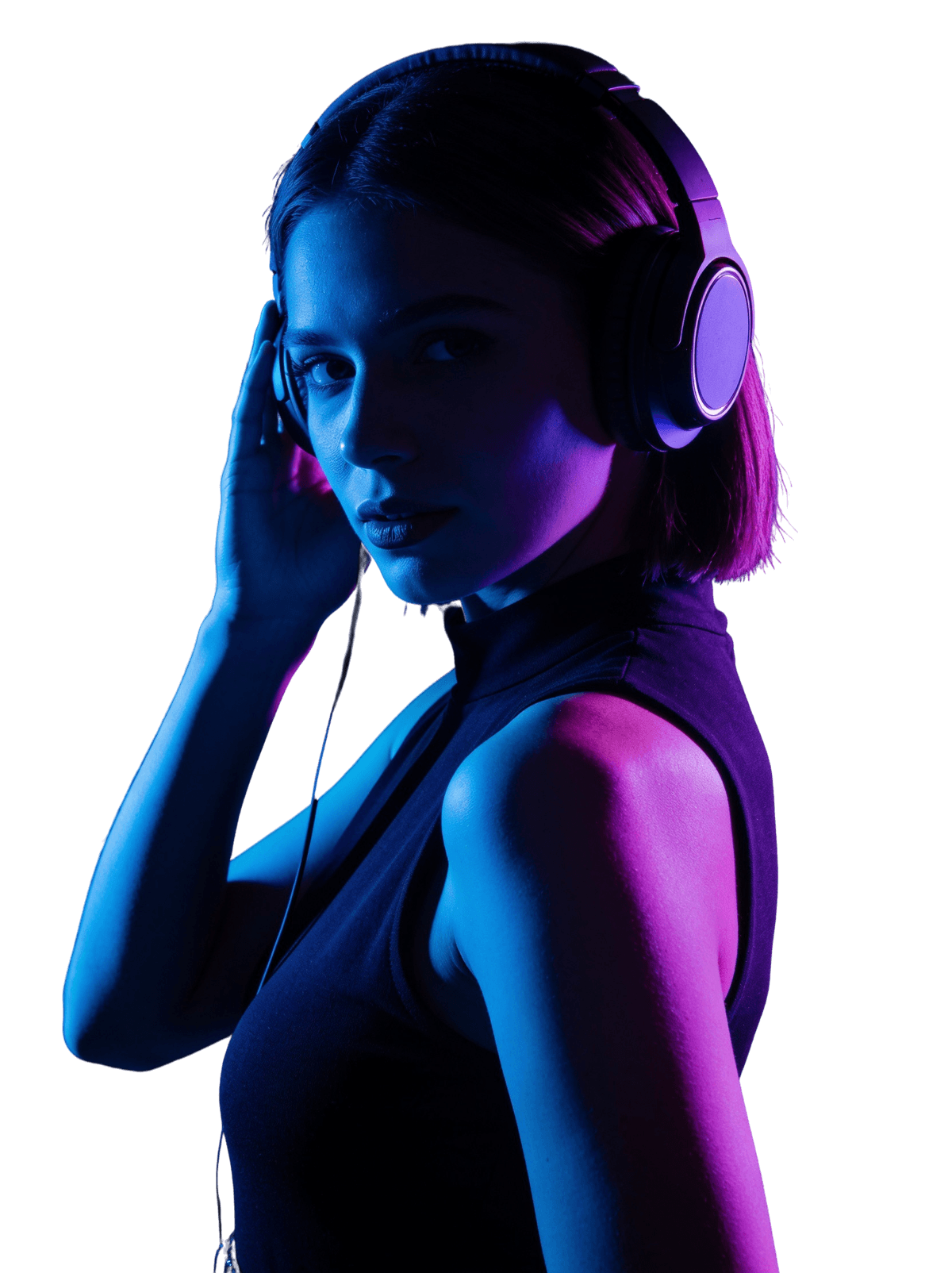 Animateur radio sous néons indigo